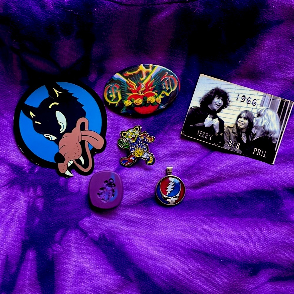 RARE Grateful Dead BUNDLE! Pins, Magnets, Pendant, Bear Mold, Hat, Stickers